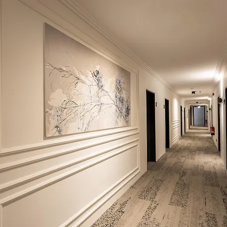 Apartment Salinenparc Design Budget